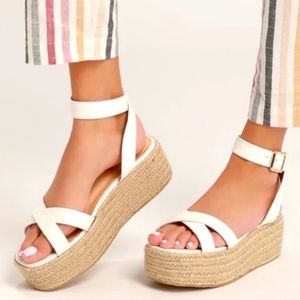 Lulu’s Cobi White Platform Sandals